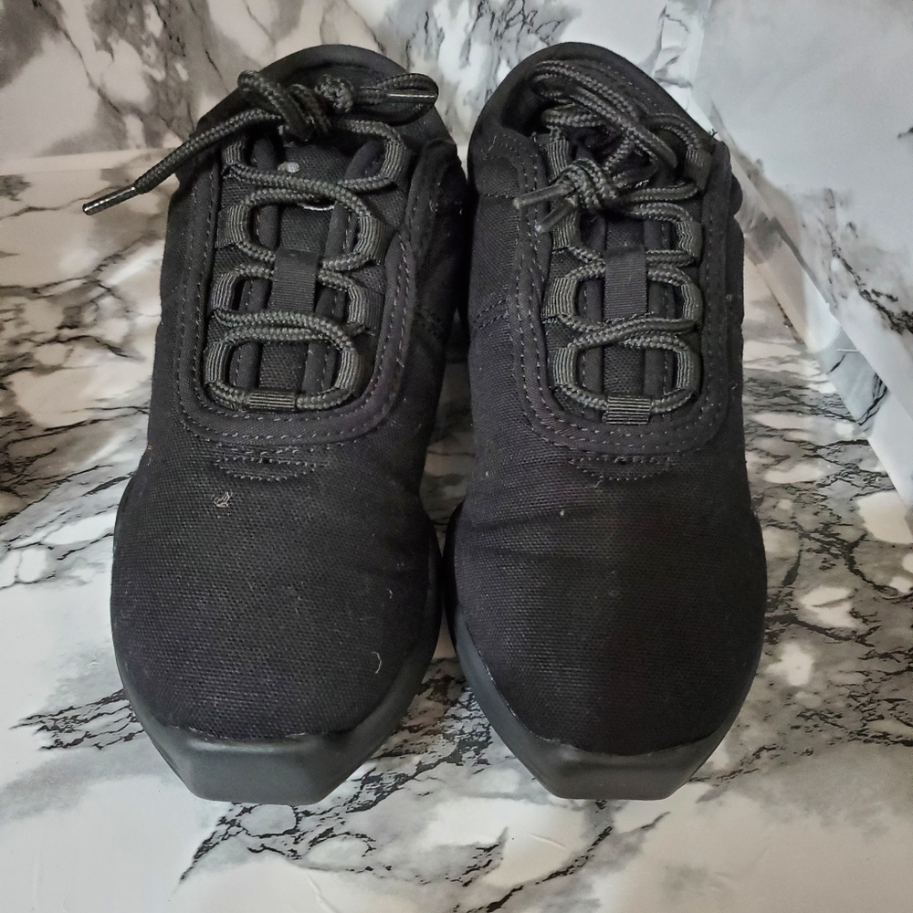 ❤️‍🩹 capezio dance sneakers